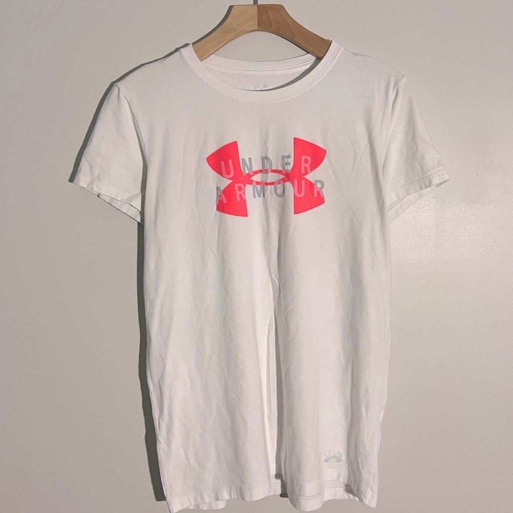 Women’s Under Armour Tee